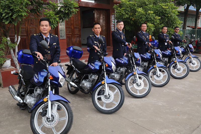 广西防城港海洋局港口区分局举行公务摩托车启用仪式