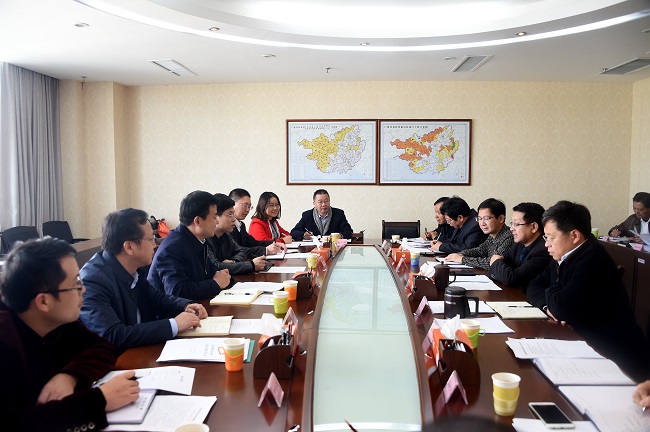 广西海洋和渔业厅与钦州学院开展科研合作交流座谈