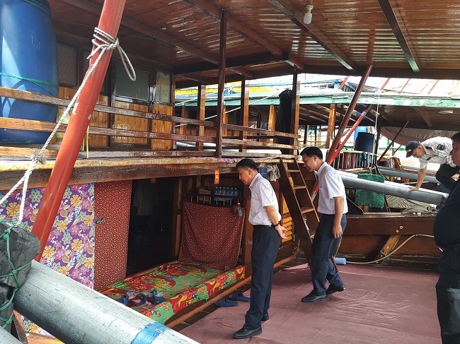  厅党组成员张光忠带队赴北海检查伏季休渔工作