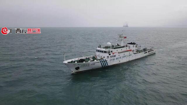粤桂琼联合巡航守护南疆碧海